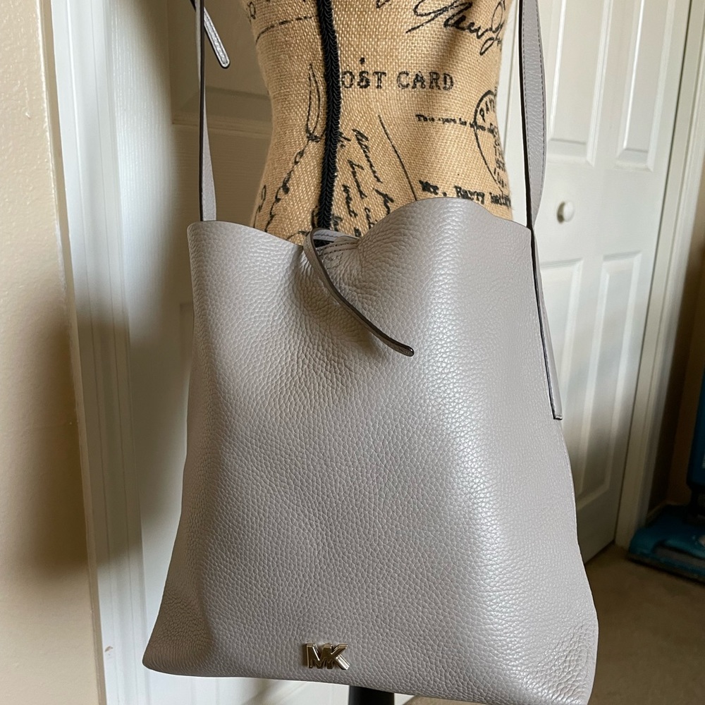 Michael Kors Tote